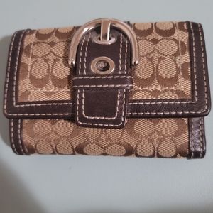 COACH Buckle Soho Small Trifold Signature Mini Wallet